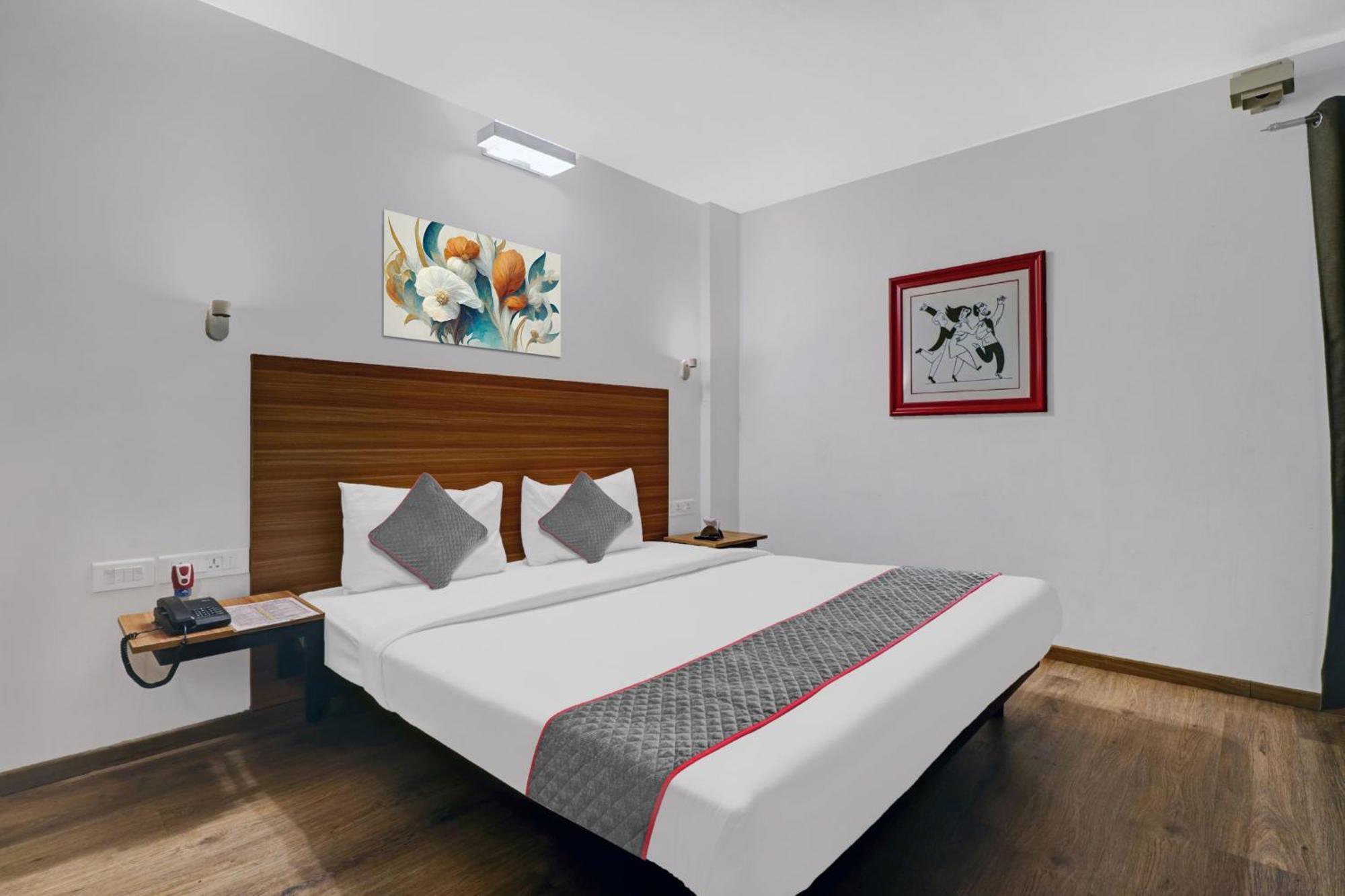 Hotel O Royal Encore บังกาลอร์ ภายนอก รูปภาพ